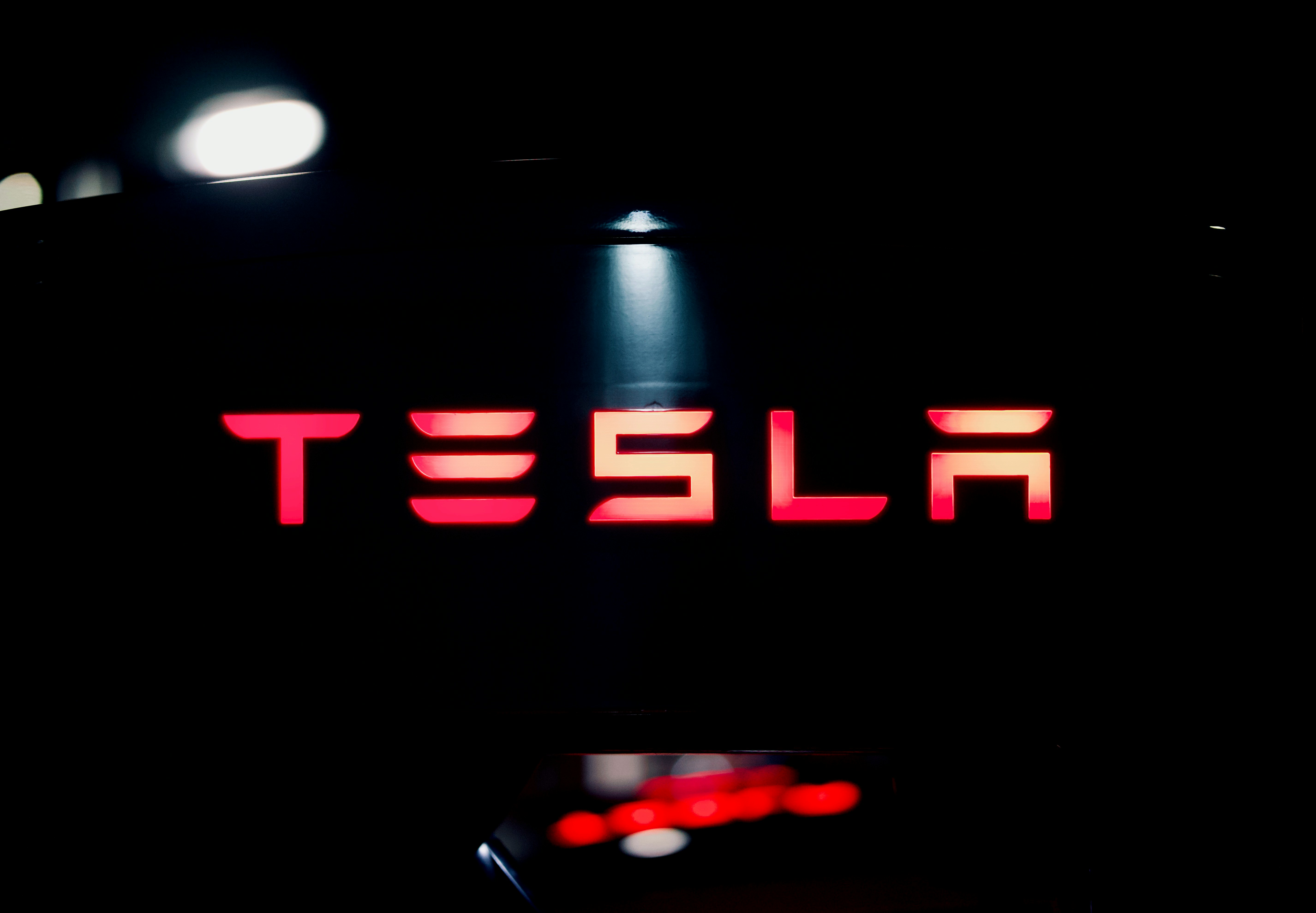 Tesla’s popular models, features and user reviews